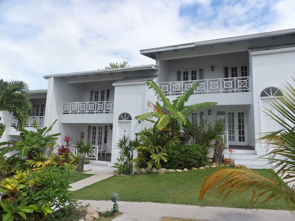 Dickenson-Bay-Cottages-exterior