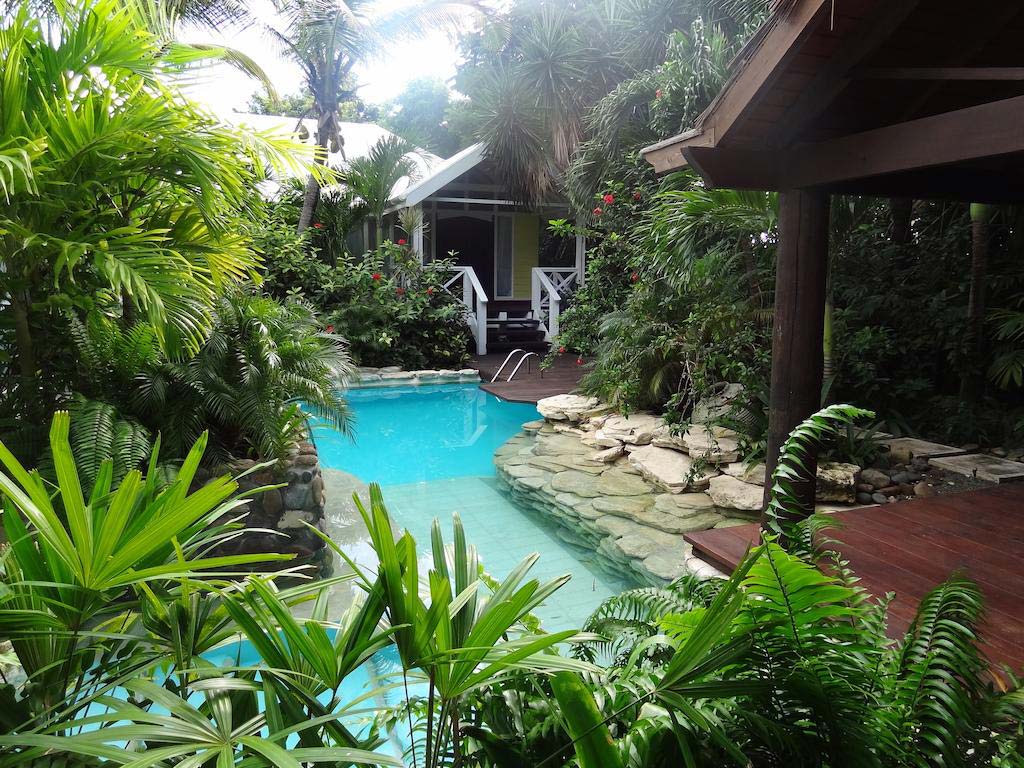 Le-Jardin-Creole-pool-and-deck