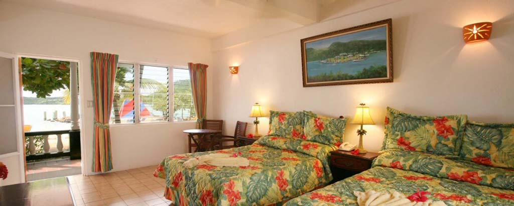 Catamaran Hotel bedroom