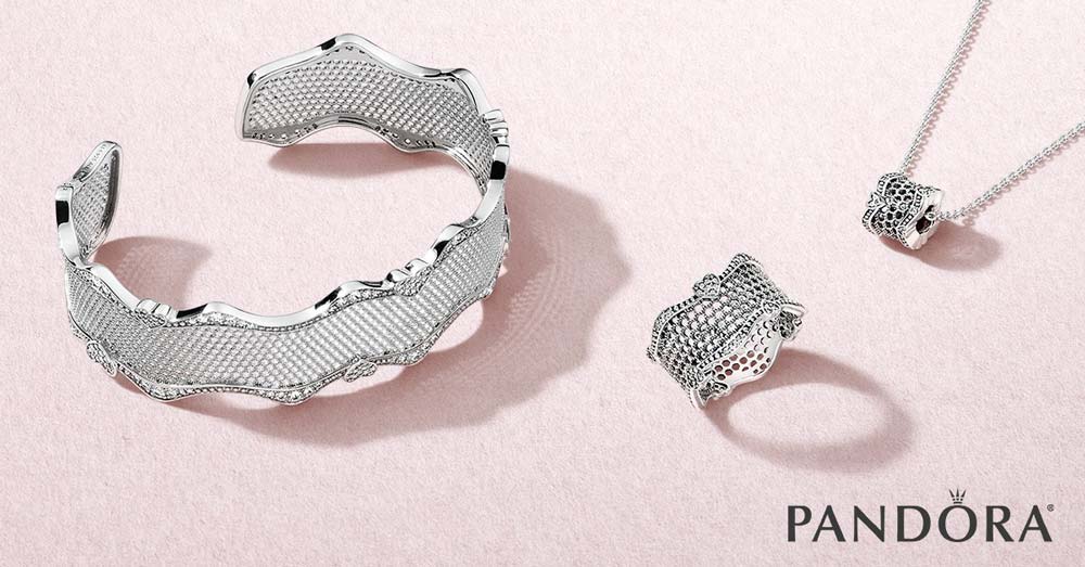 Sterlings Pandora silver jewelry set
