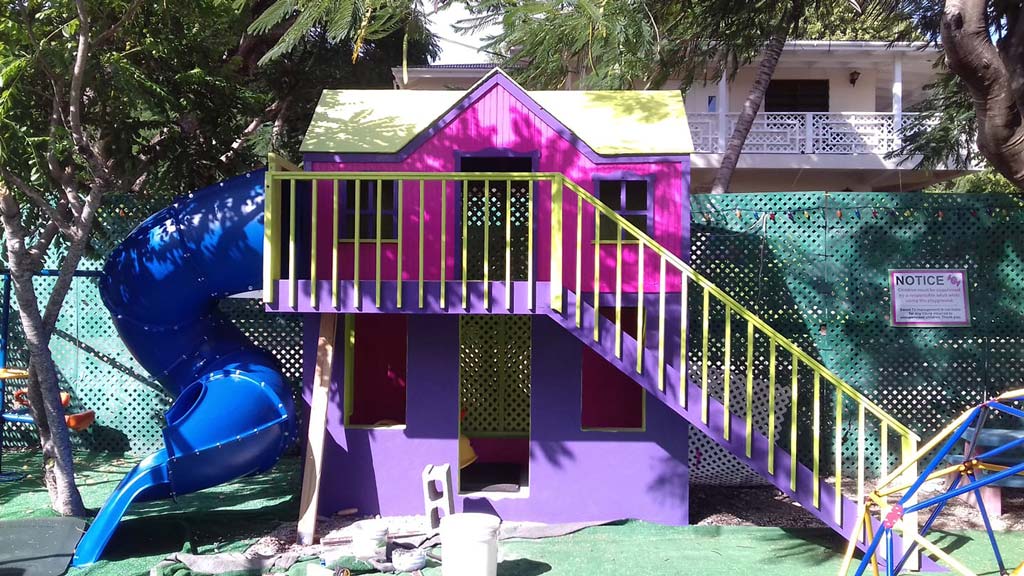 Sweet-T's kids playhouse
